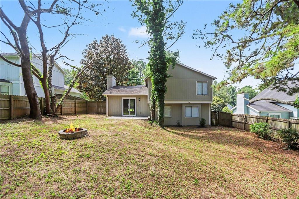 706 Durham Crossing Property Photo 15