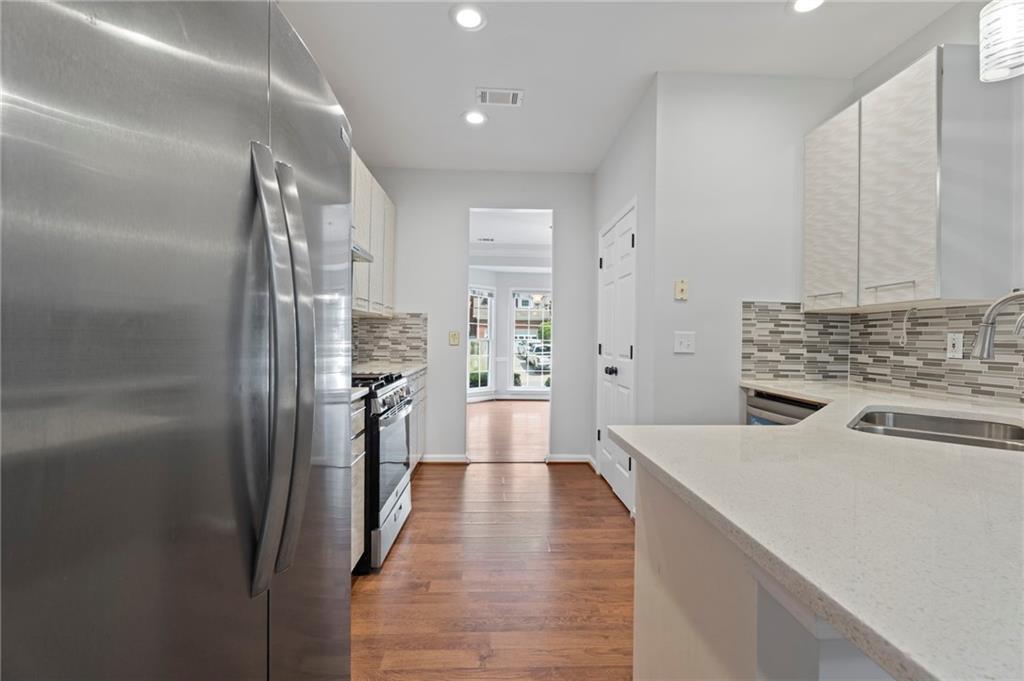 1010 Burycove Lane Property Photo 13