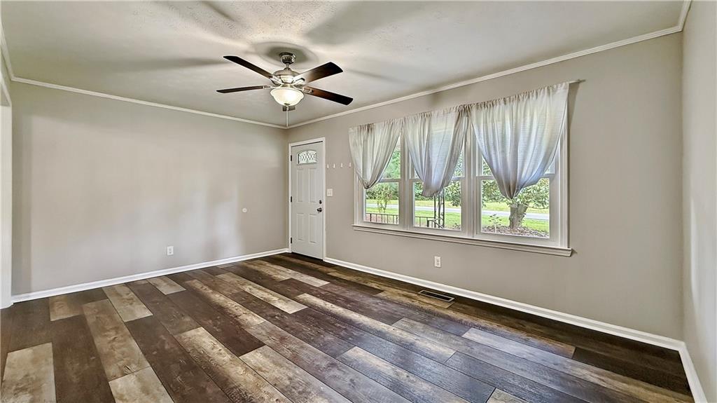 552 Everett Springs Road Sw Property Photo 6