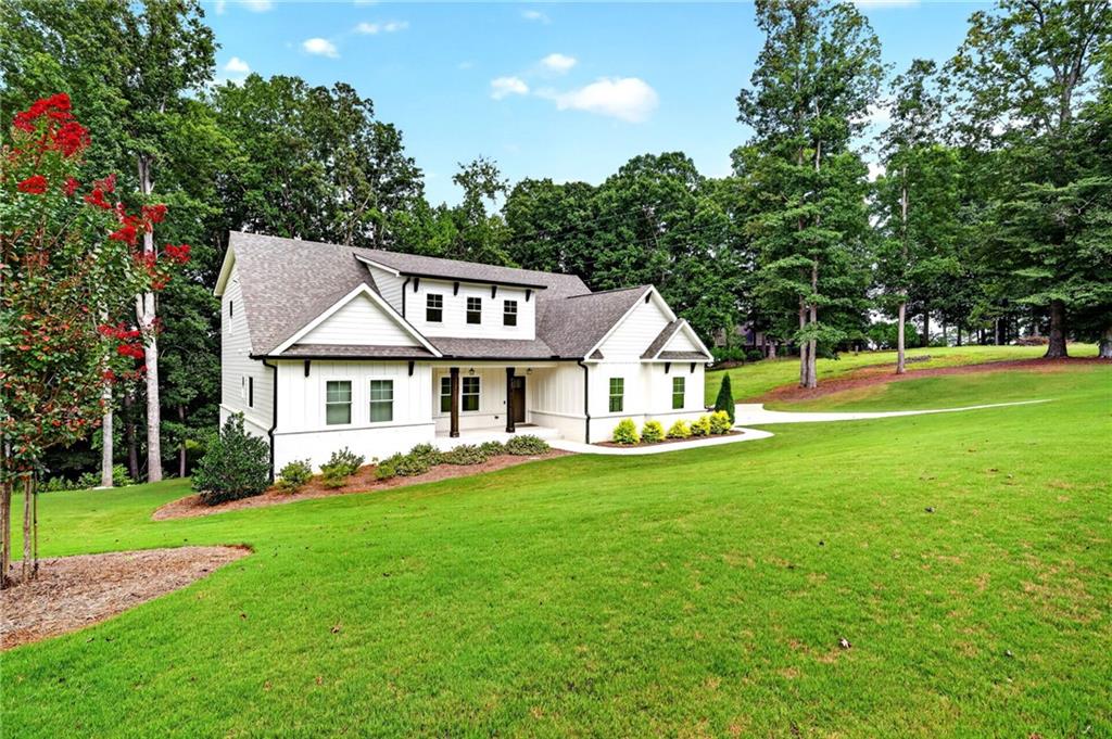 727 Old Collins Road Property Photo 3