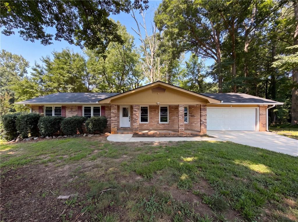 1653 E Kellogg Circle Property Photo 1