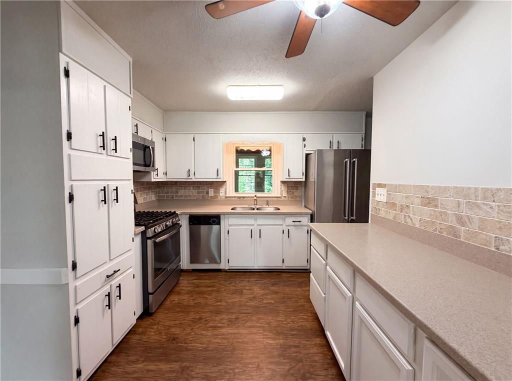 1653 E Kellogg Circle Property Photo 2