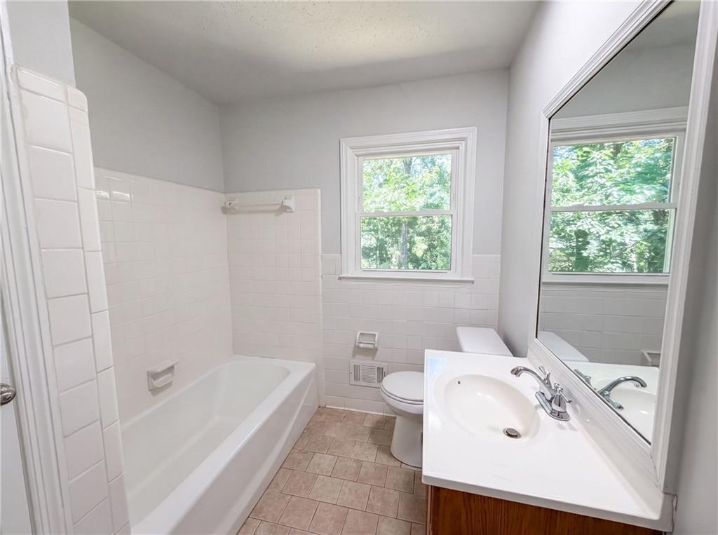 1653 E Kellogg Circle Property Photo 14
