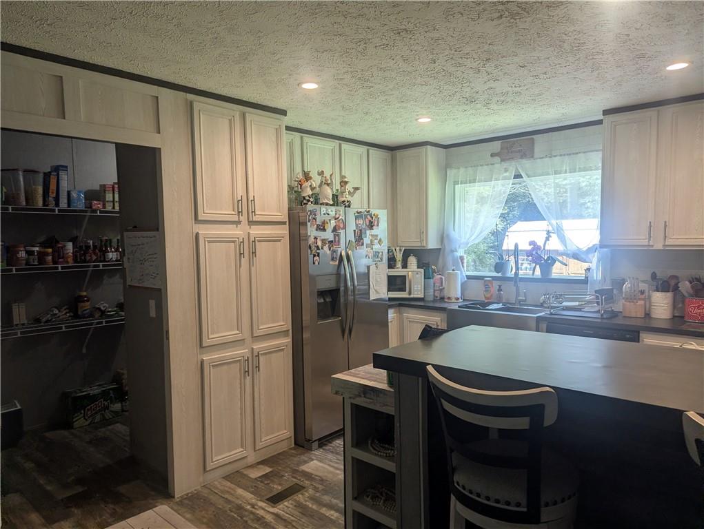 130 Kathy Lane Property Photo 7
