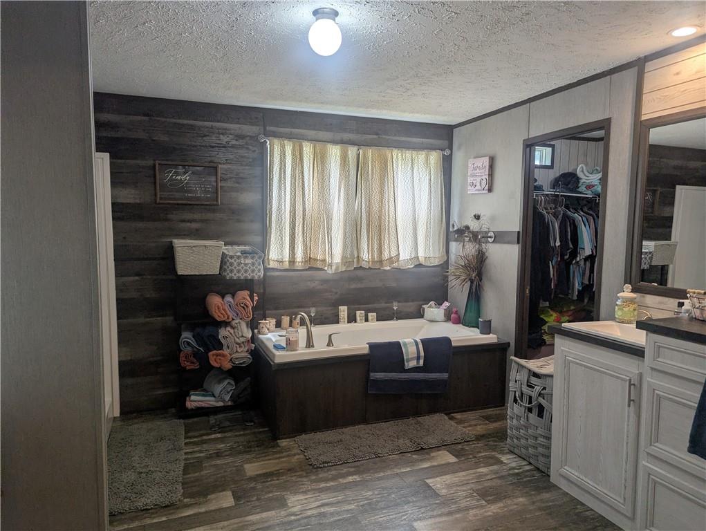 130 Kathy Lane Property Photo 13