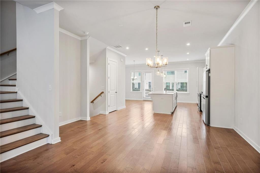 812 Snider Walk Ne Property Photo 3