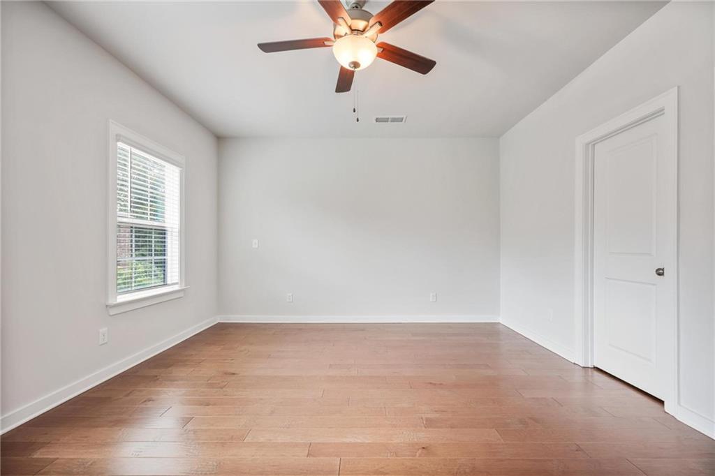 812 Snider Walk Ne Property Photo 14