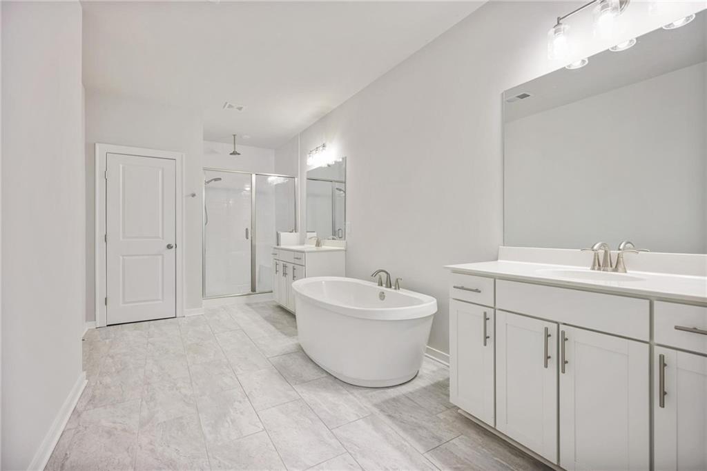 812 Snider Walk Ne Property Photo 18