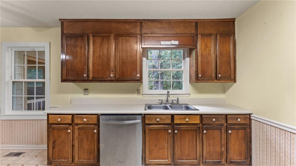 47 Gentry Court Property Photo 8