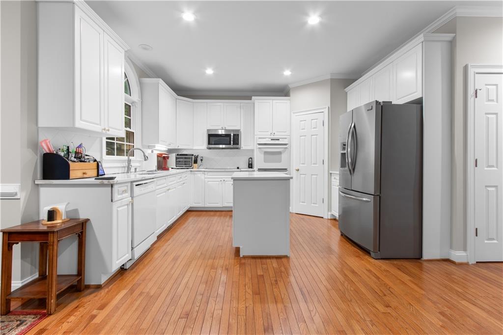 4926 Red Cliff Court Property Photo 11
