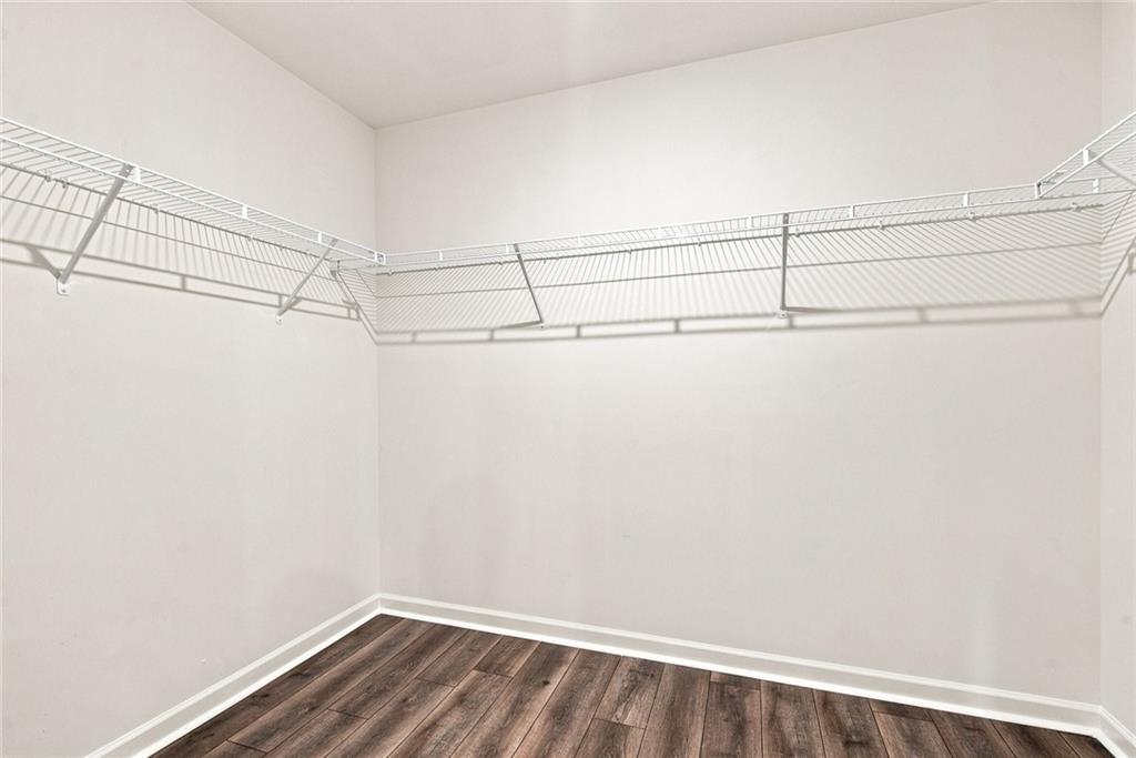 552 Pemberton Street Property Photo 18