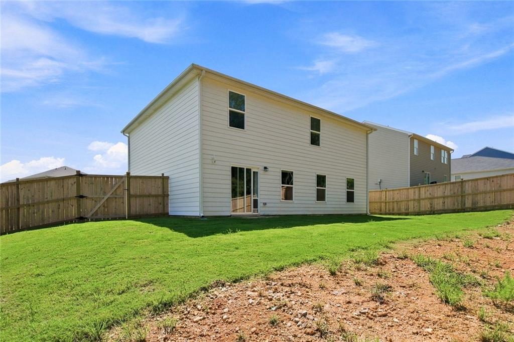 552 Pemberton Street Property Photo 25