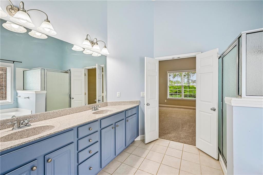 4865 Silver Leaf Drive Property Photo 6