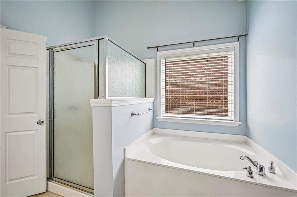 4865 Silver Leaf Drive Property Photo 18