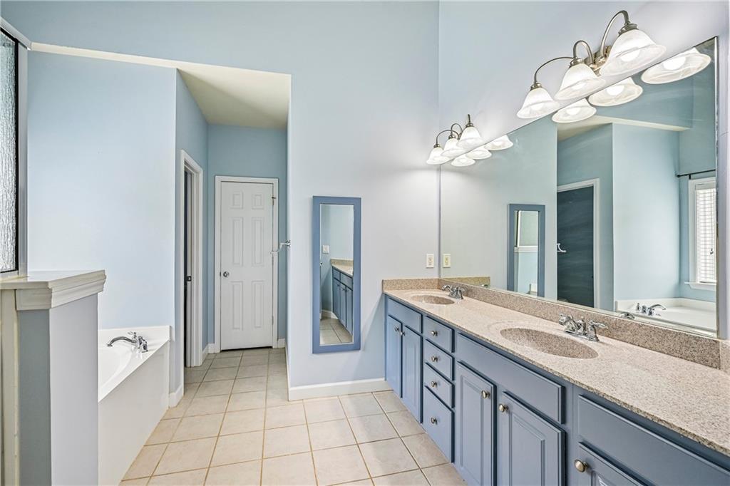4865 Silver Leaf Drive Property Photo 36