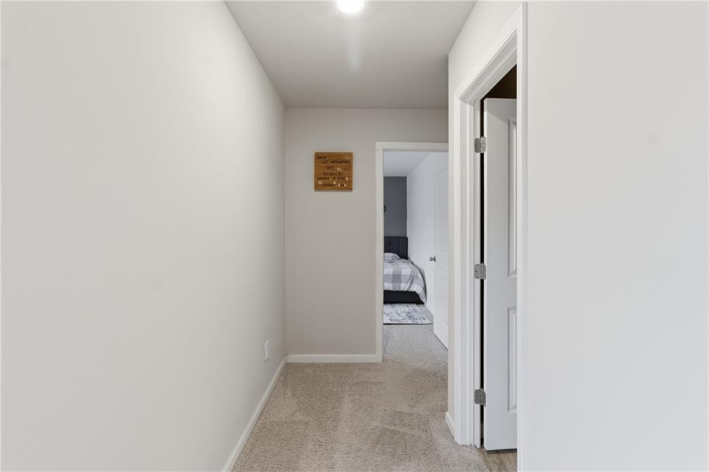 106 Creekside Bluff Way Property Photo 30