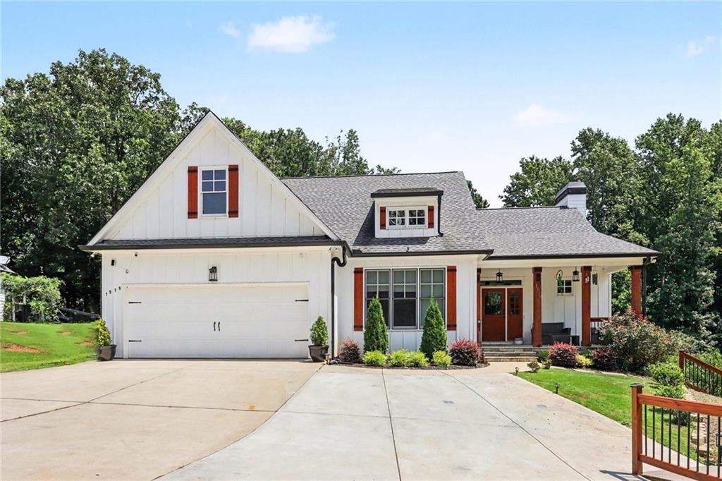 1919 Pilgrim Mill Circle Property Photo 1