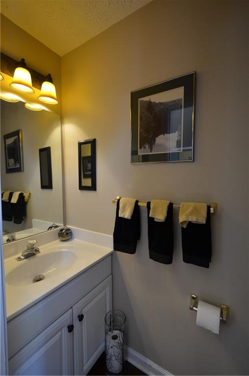 2513 Baysridge Drive Nw Property Photo 5