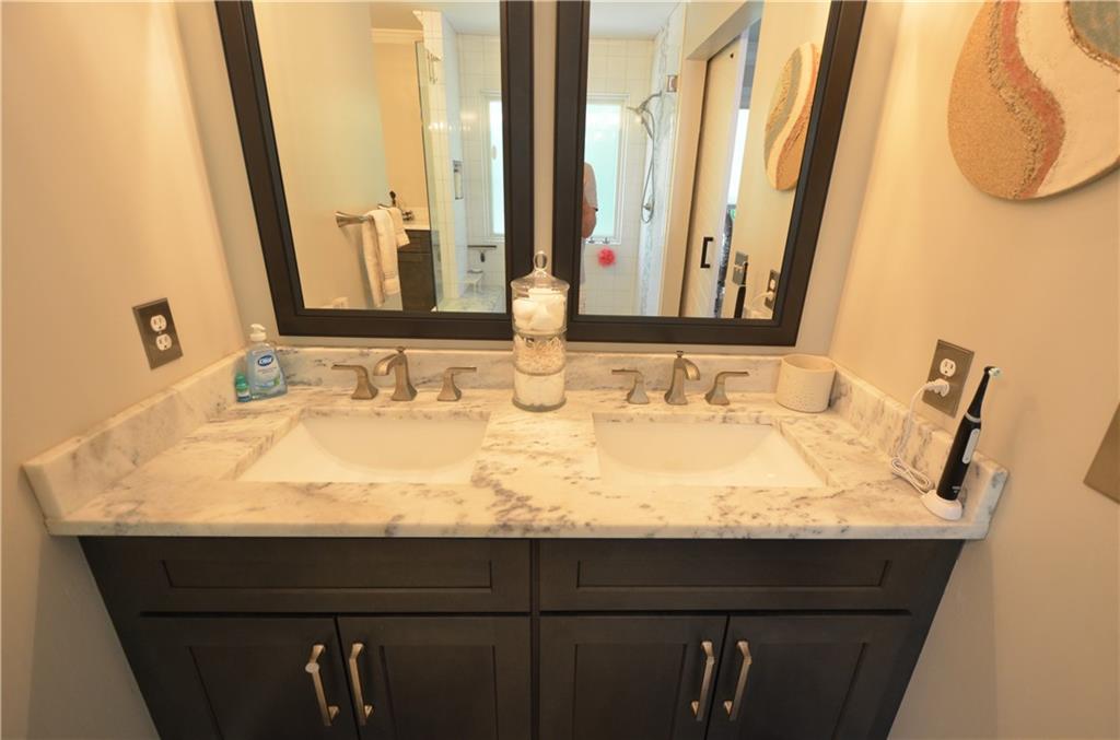 2513 Baysridge Drive Nw Property Photo 37