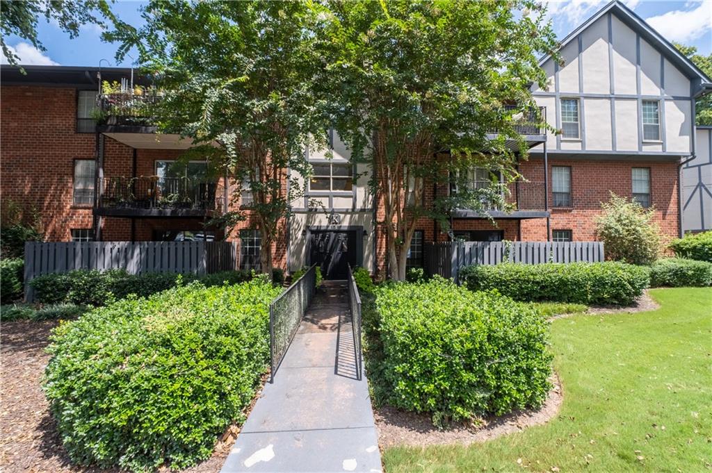 6851 Roswell Road Unit K2 Property Photo 1
