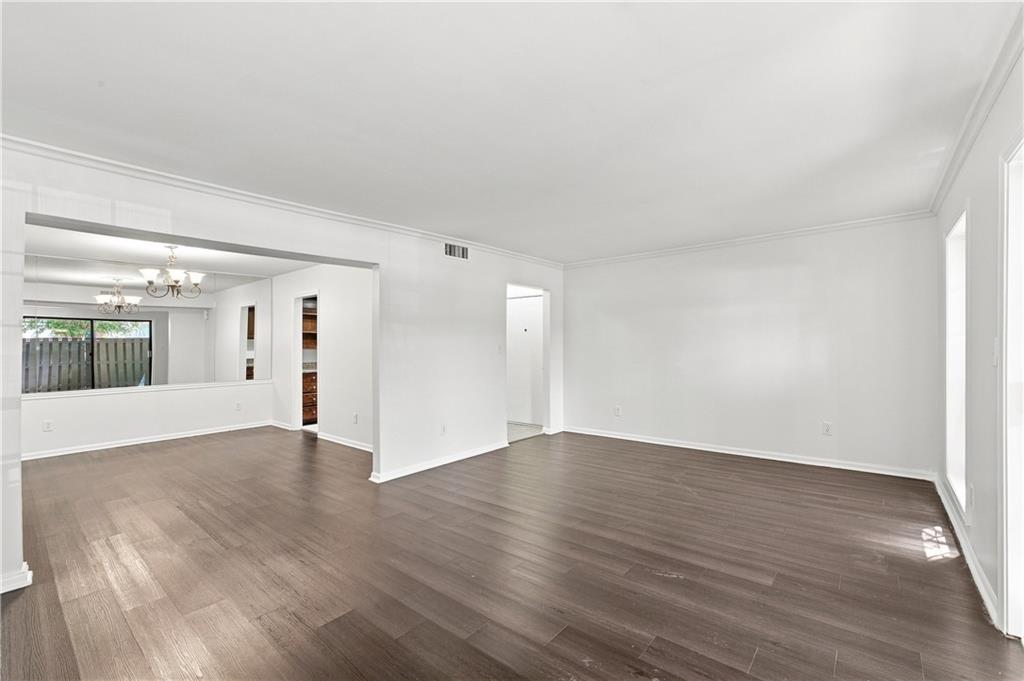 6851 Roswell Road Unit K2 Property Photo 3