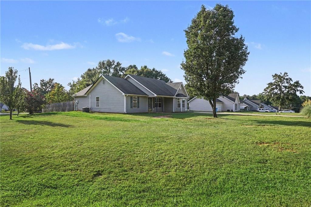 167 Bonnies Way Property Photo 11