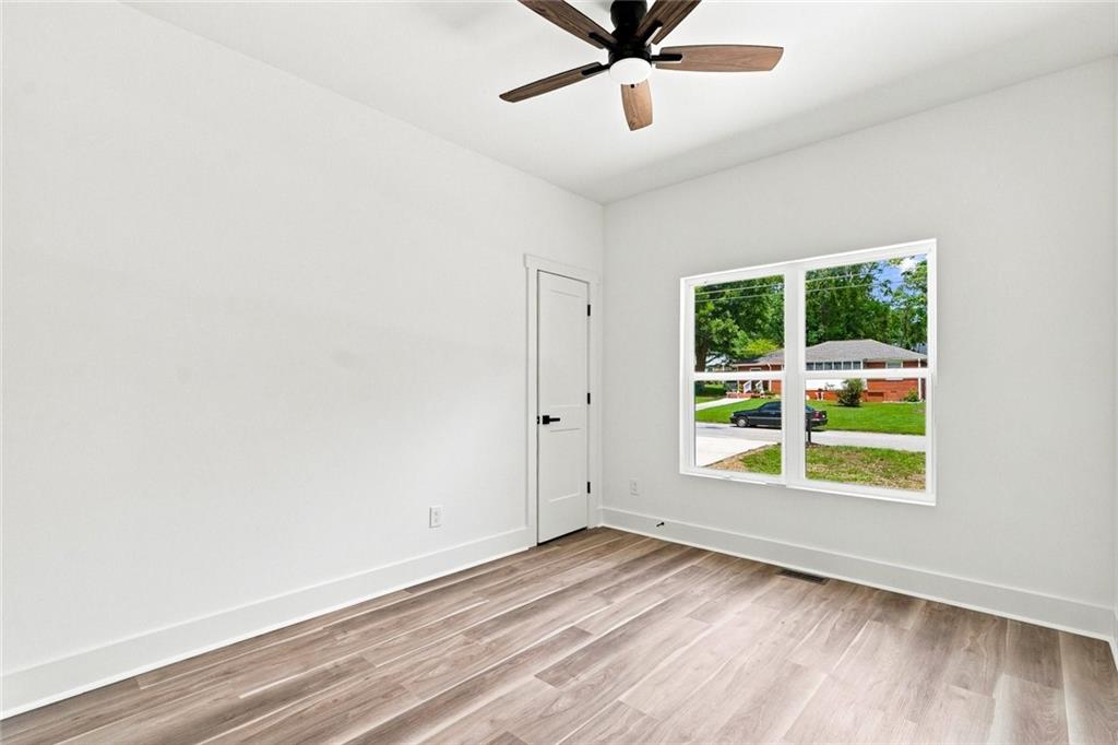 2847 Mitchell Place Property Photo 17