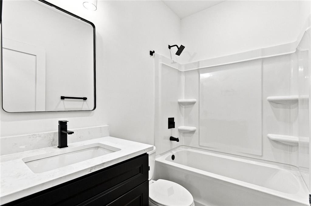 2847 Mitchell Place Property Photo 20
