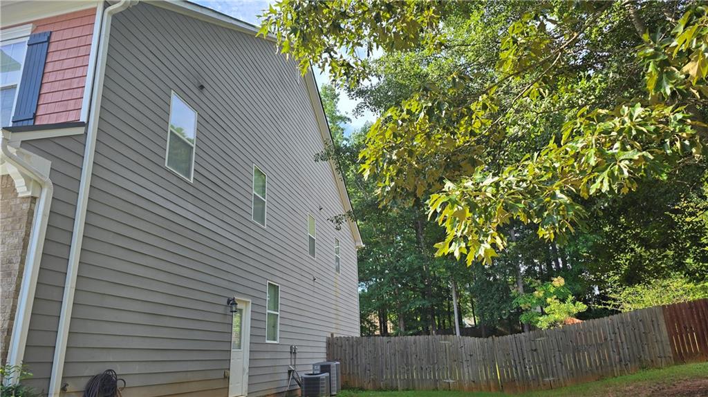 55 Colonial Court Property Photo 2