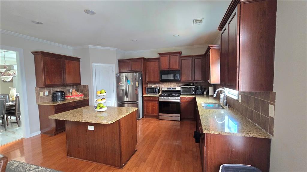 55 Colonial Court Property Photo 13