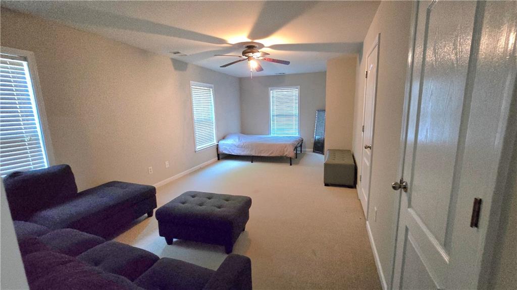 55 Colonial Court Property Photo 33