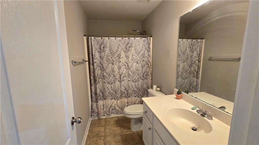 55 Colonial Court Property Photo 41