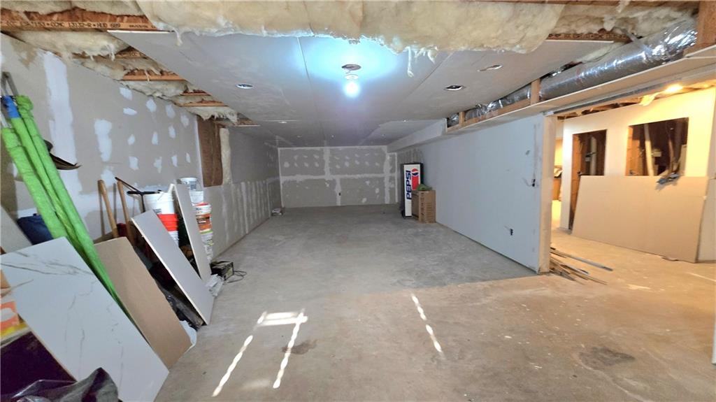 55 Colonial Court Property Photo 45