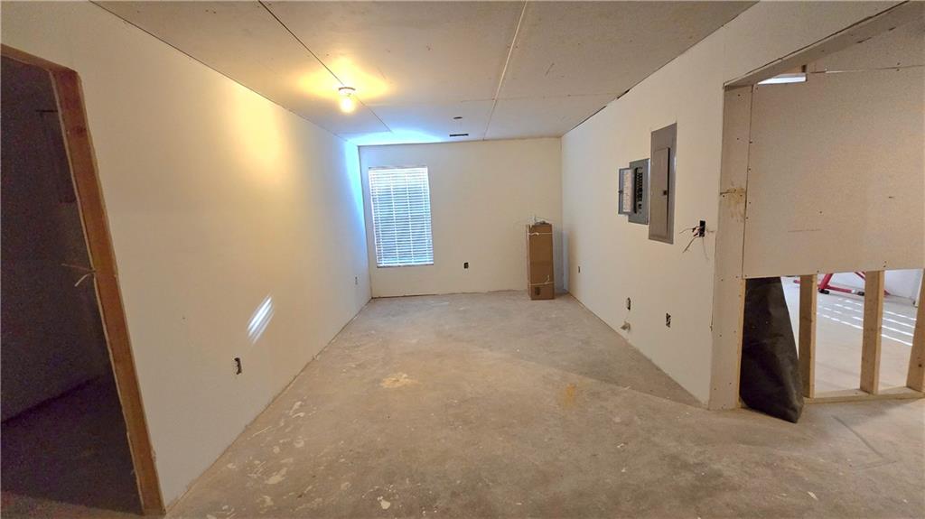 55 Colonial Court Property Photo 46
