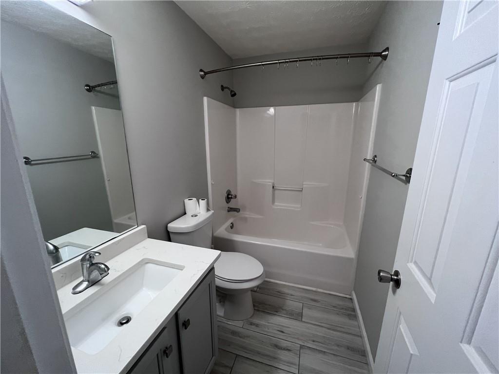 4234 Windale Drive Property Photo 7