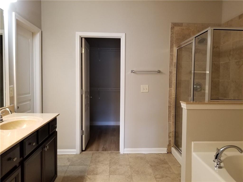5930 Vista Brook Drive Property Photo 14