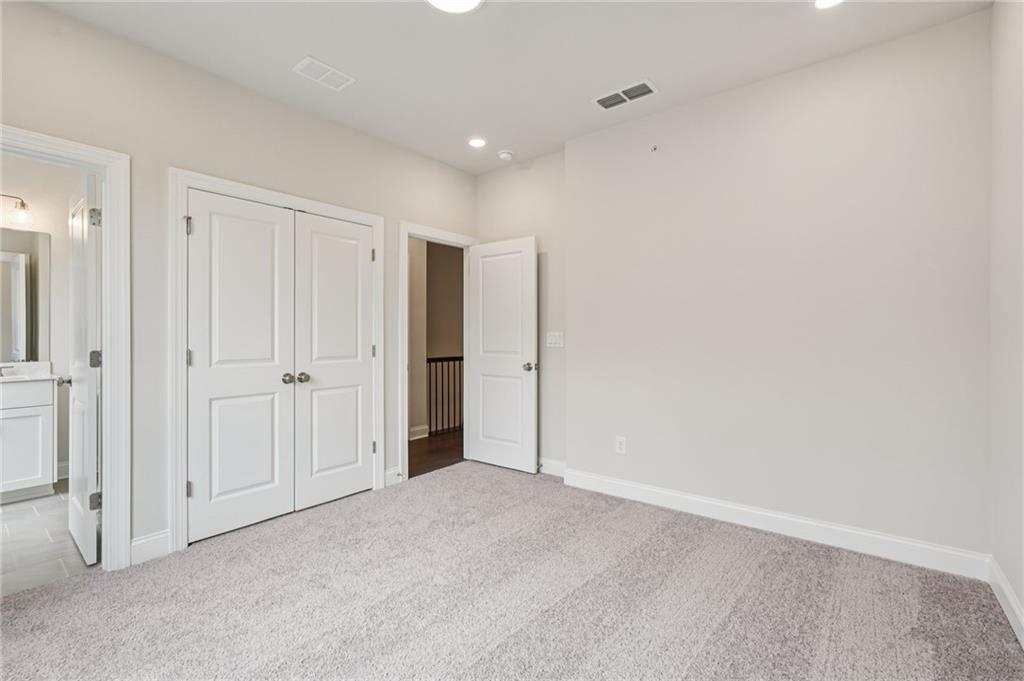 225 Midnight Oak Run Unit 7 Property Photo 35