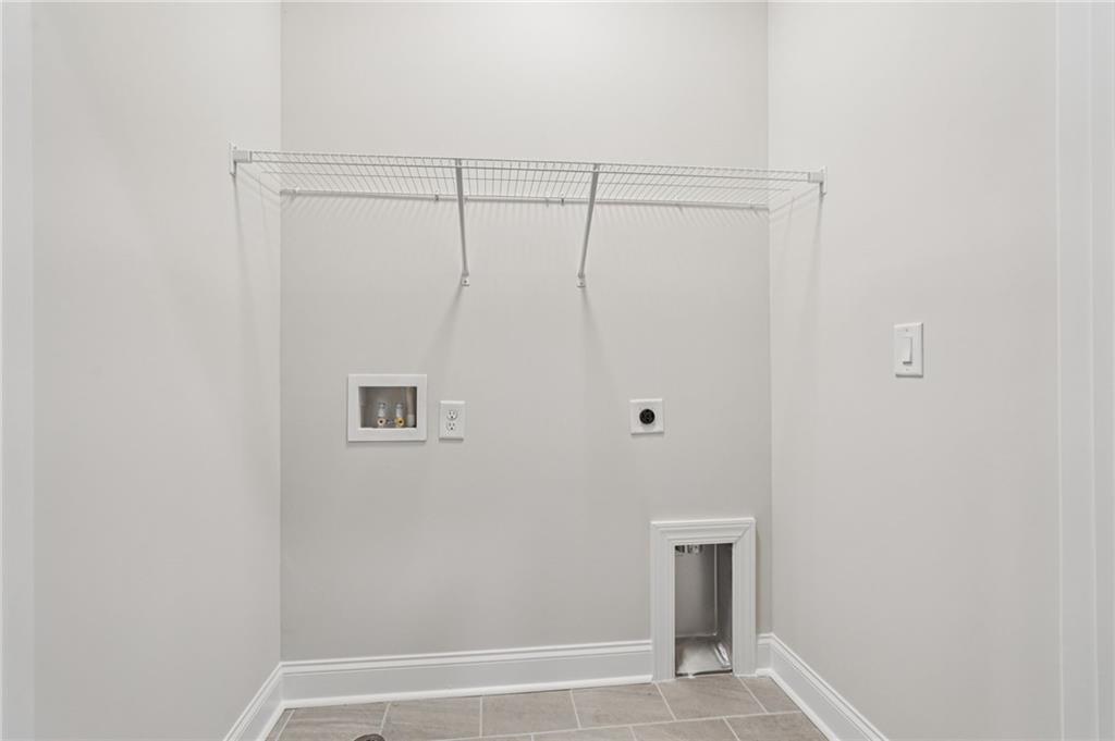 225 Midnight Oak Run Unit 7 Property Photo 44