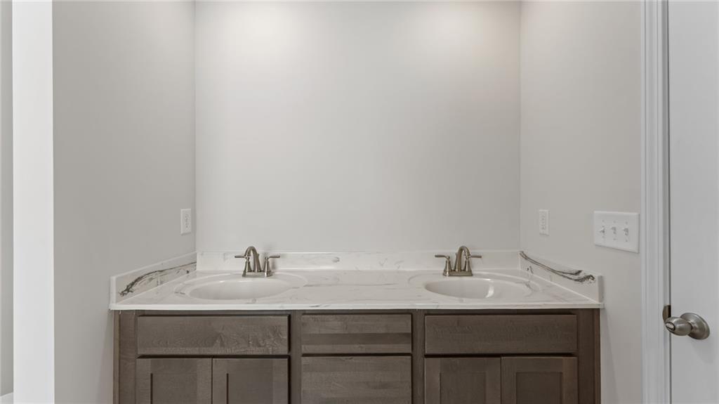 357 Bloomfield Circle Property Photo 11
