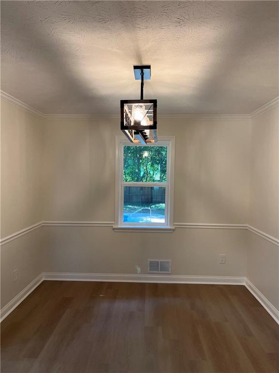 204 Groveland Drive Property Photo 7