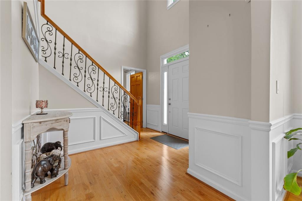 2057 Devonhurst Drive Property Photo 6
