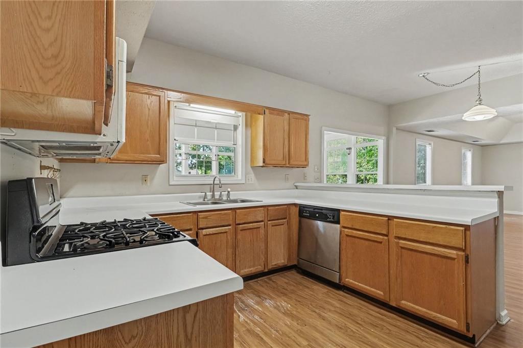 2042 Fox Hound Way Property Photo 8