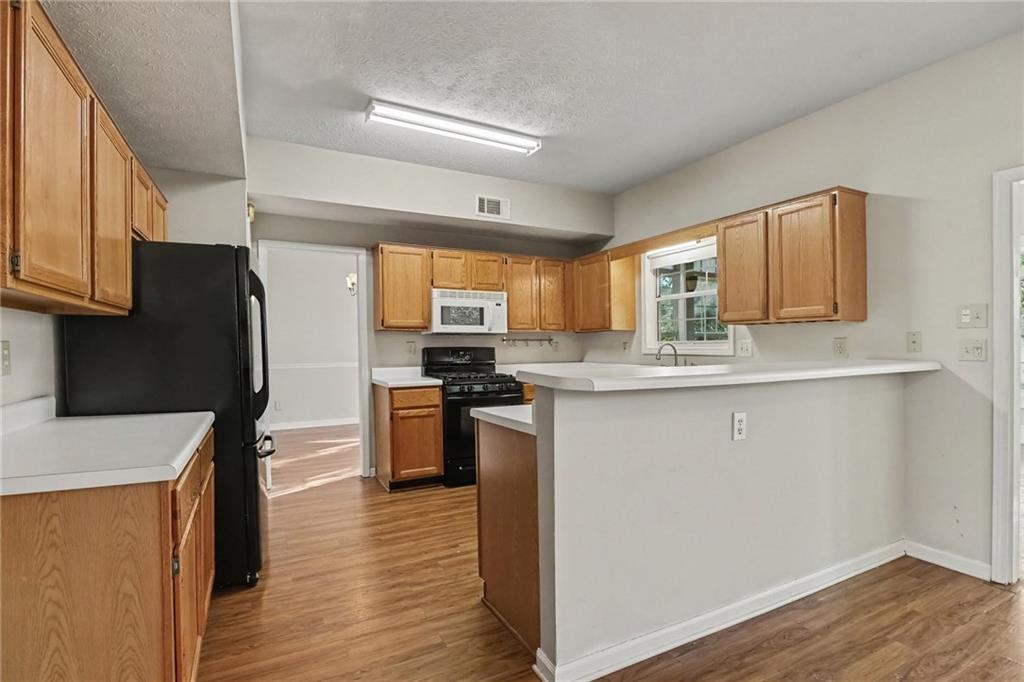 2042 Fox Hound Way Property Photo 9