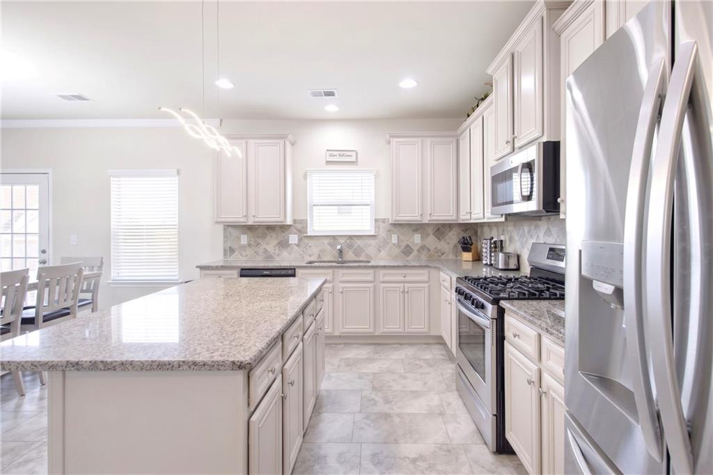 2601 Glenbrook Lane Property Photo 10