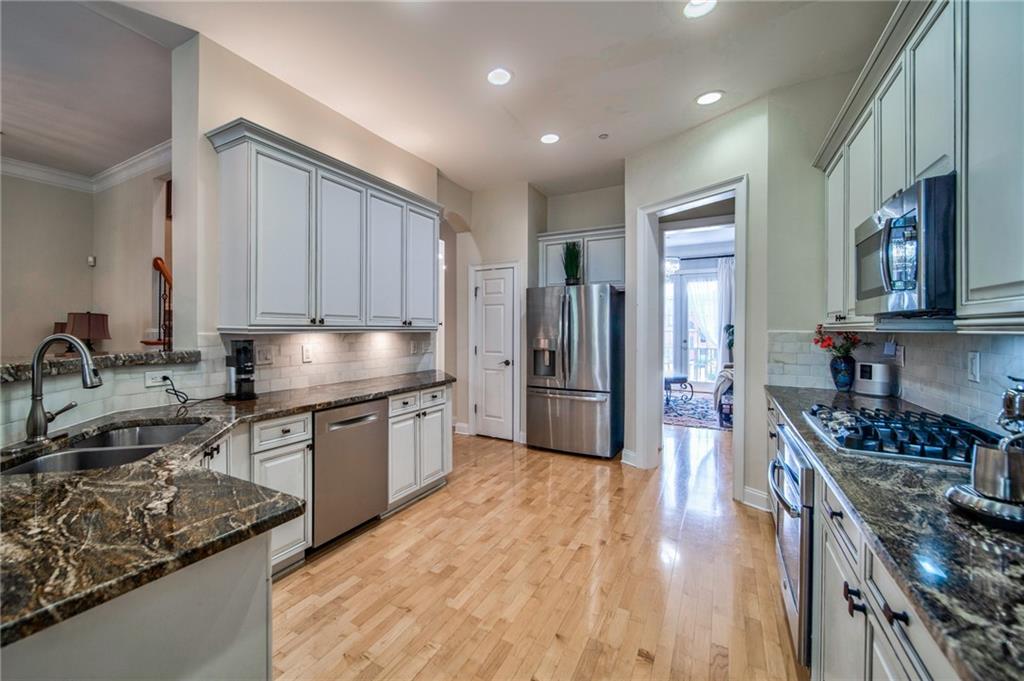 1425 Montclair Court Se Unit 13 Property Photo 45