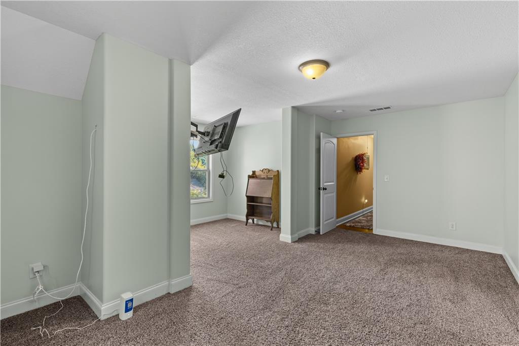 541 Greenridge Lane Property Photo 35