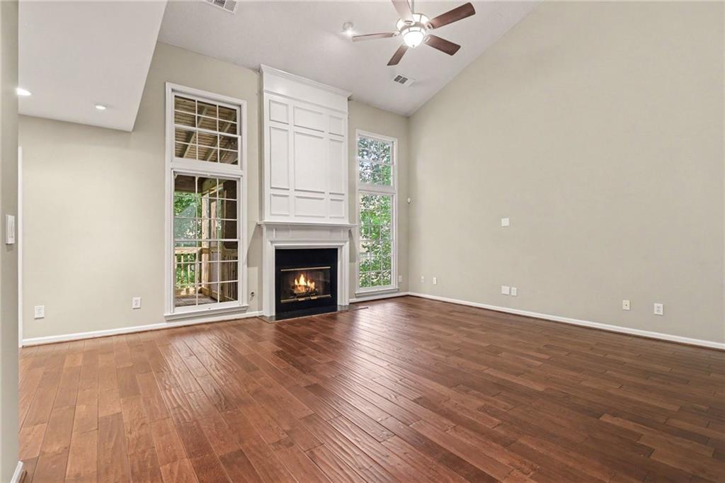 635 Rosedown Way Property Photo 4