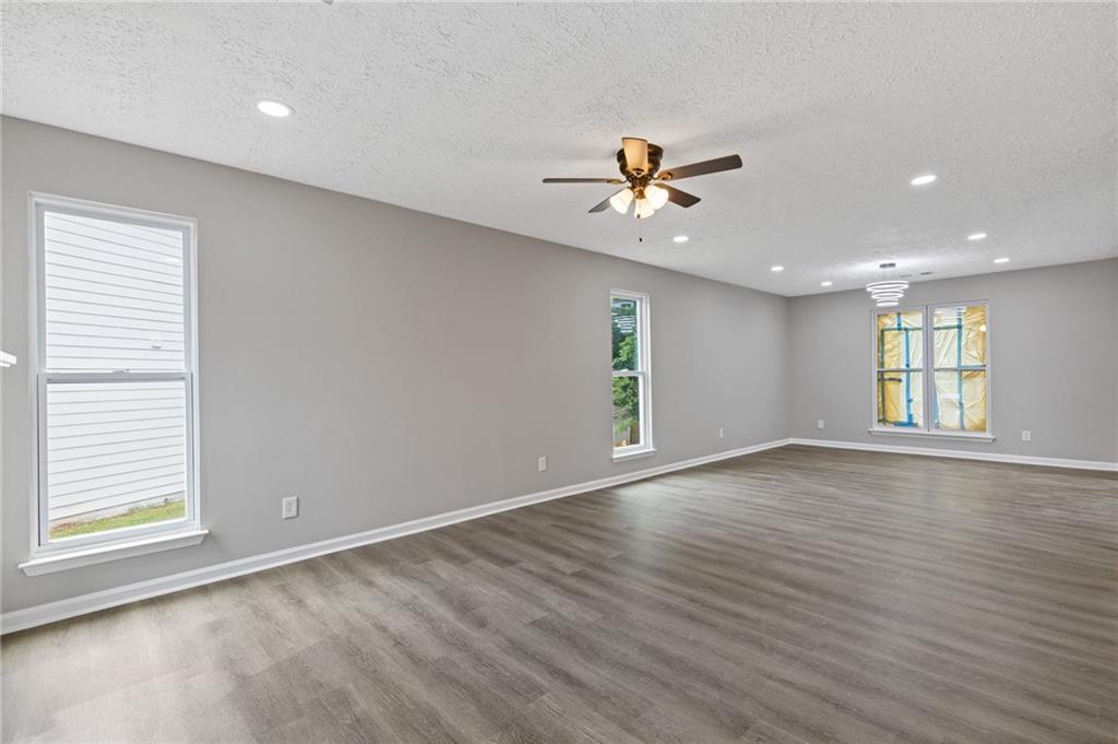 1111 Pin Oak Drive Property Photo 5