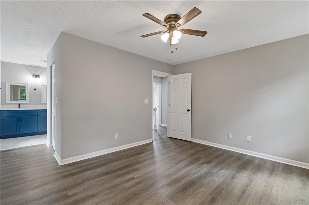 1111 Pin Oak Drive Property Photo 22