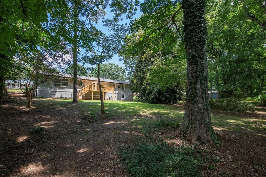 6109 Ridge Way Property Photo 6